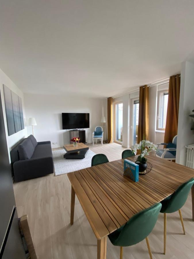 Grand Appartement Courbevoie Paris Exterior photo